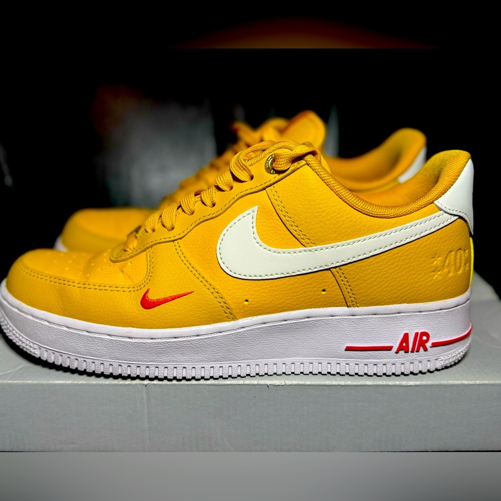 Wmns Air Force 1 07 SE '40th Anniversary - Yellow Ochre'